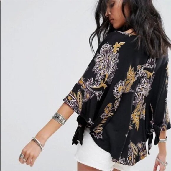 Free People Maui Wowie Oversized Floral Print V Neck Boho Style Top Size Small - Picture 3 of 11